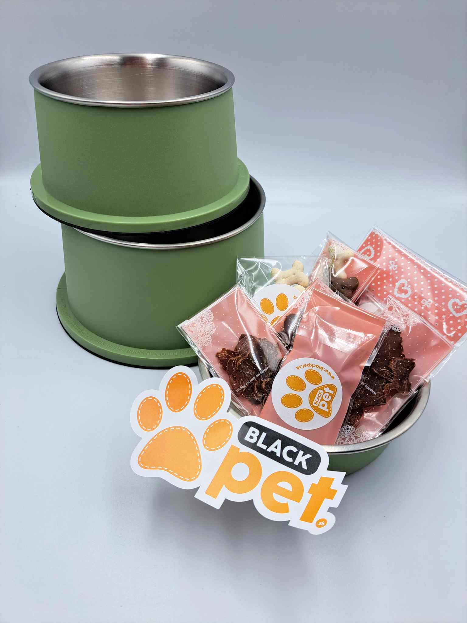 Nálepka vstup DOG FRIENDLY KAVIAREŇ 8 cm