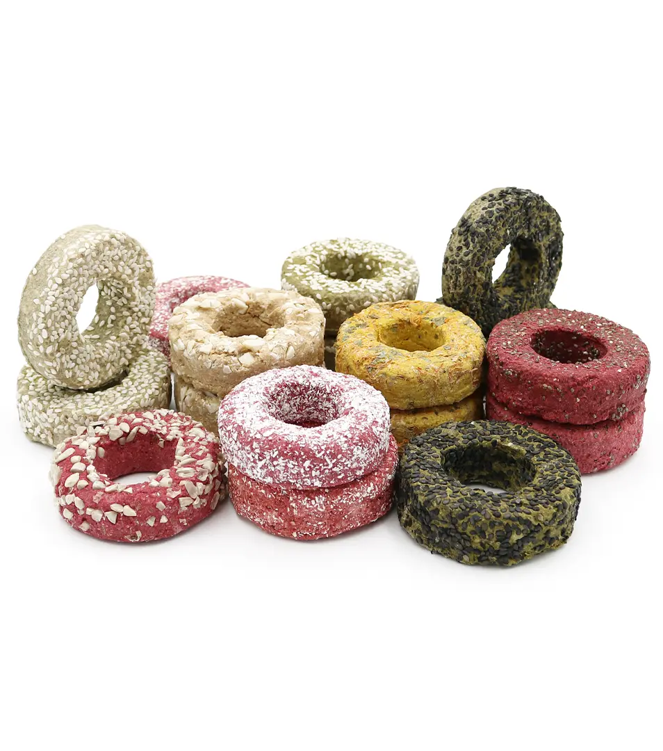 Hovädzí donut - posypaný chia semienkami Koko Charlie 1 ks