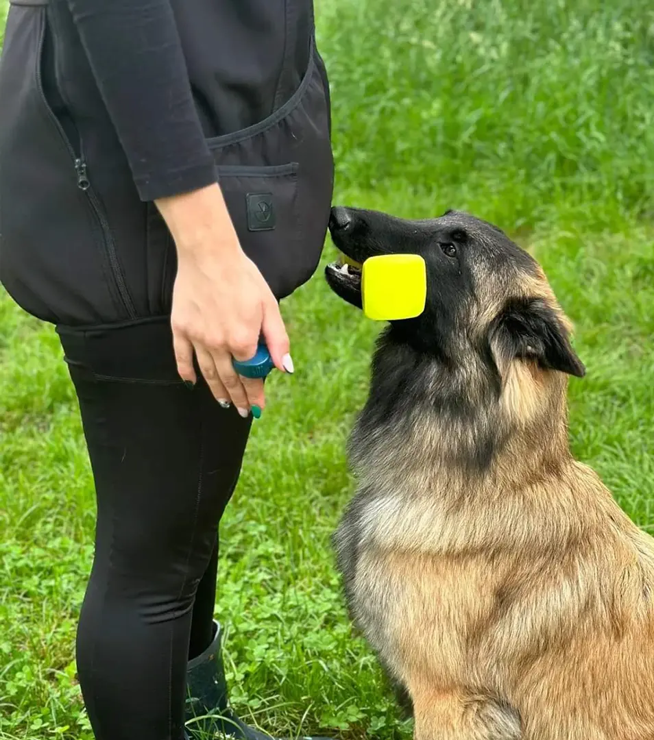 BAFPET Plastová činka, plávajúca Farba: Neónovo oranžová, Rozmer: 90g/S | 09068