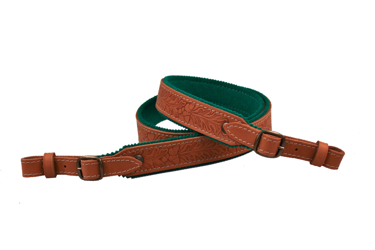 BAFPET Kožený řemen zdobený vlisem, podšitý filcem Barva: Hnědá, Délka: 30mm x 115cm 50003