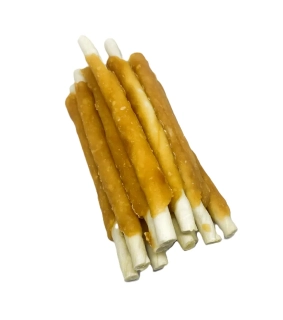 Pamlsok Salač Tyčinka z byvolej kože obalená kuracím mäsom 250 g